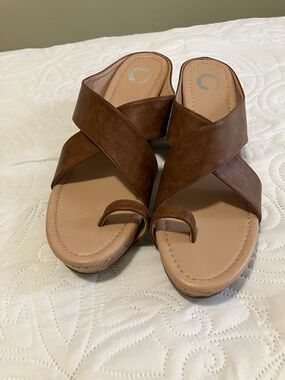 Journee Rayna wedge sandals